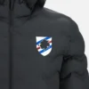 Bomber imbottito ufficiale U.C. Sampdoria 2025/26 Athleisure per adulti Bomber imbottito ufficiale U.C. Sampdoria 2025/26 Athleisure per adulti