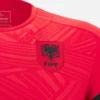 Camicie da allenamento rosse Junior della Nazionale Albanese FSHF 2026/27 Camicie da allenamento rosse Junior della Nazionale Albanese FSHF 2026/27