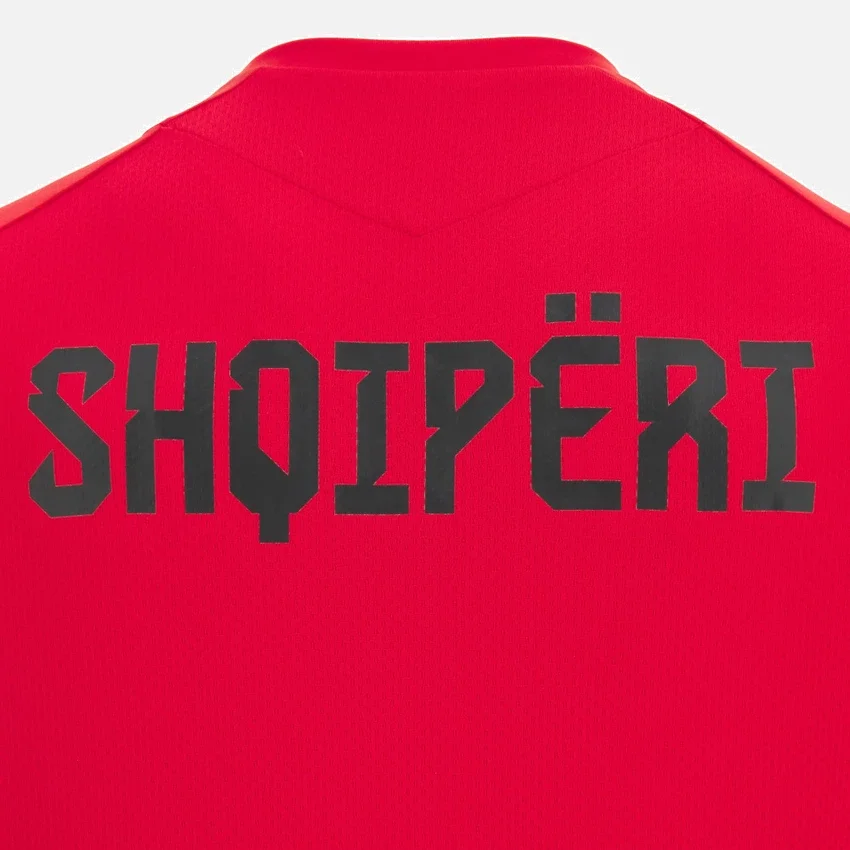 Camicie da allenamento rosse Junior della Nazionale Albanese FSHF 2026/27 Camicie da allenamento rosse Junior della Nazionale Albanese FSHF 2026/27