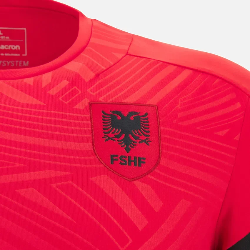 Camicie da allenamento rosse per adulti della Nazionale Albanese FSHF 2026/27 Camicie da allenamento rosse per adulti della Nazionale Albanese FSHF 2026/27