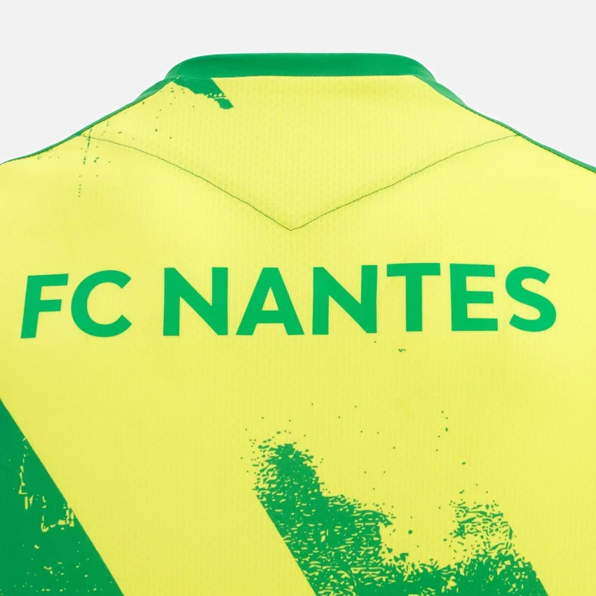 Camicie da riscaldamento per adulti FC Nantes 2025/26 Camicie da riscaldamento per adulti FC Nantes 2025/26
