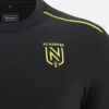 Camicie da viaggio per adulti FC Nantes 2025/26 Athleisure Camicie da viaggio per adulti FC Nantes 2025/26 Athleisure
