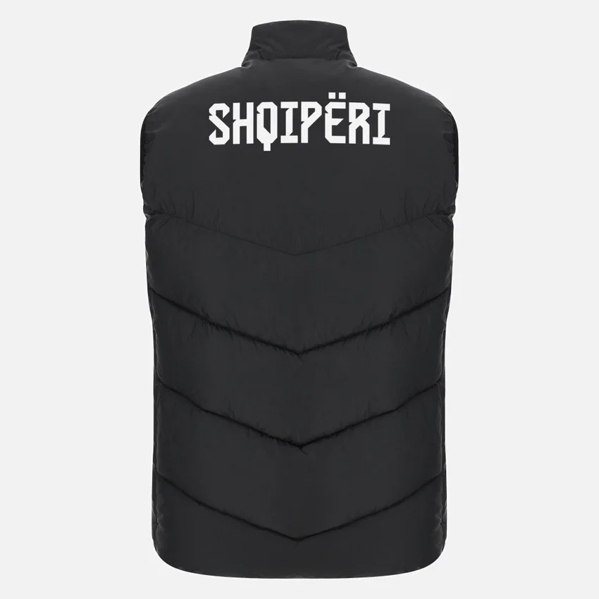 Gilet imbottito ufficiale della Nazionale albanese FSHF 2026/27 per adulti Gilet imbottito ufficiale della Nazionale albanese FSHF 2026/27 per adulti