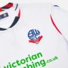 Maglia da casa per adulti del Bolton Wanderers FC 2025/26 Maglia da casa per adulti del Bolton Wanderers FC 2025/26
