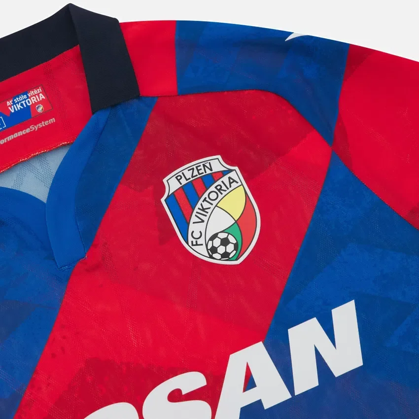 Maglia da casa per adulti FC Viktoria Plzen 2025/26 Maglia da casa per adulti FC Viktoria Plzen 2025/26