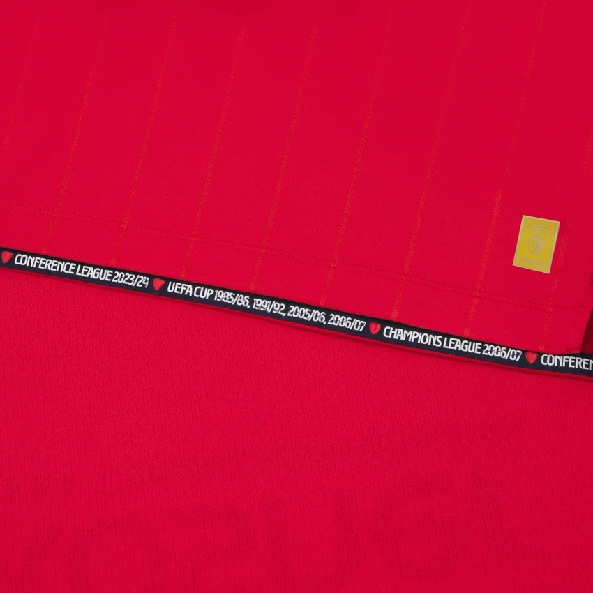 Maglia da casa per adulti Osasuna 2025/26 Maglia da casa per adulti Osasuna 2025/26