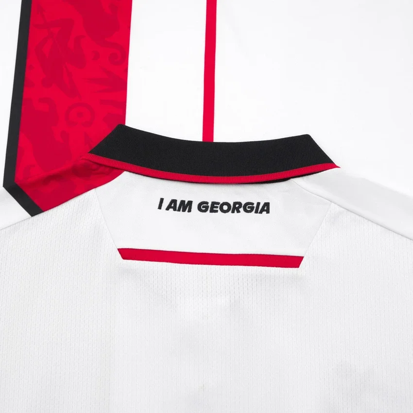 Maglie da casa per adulti della Federazione calcistica georgiana 2025/26 Maglie da casa per adulti della Federazione calcistica georgiana 2025/26