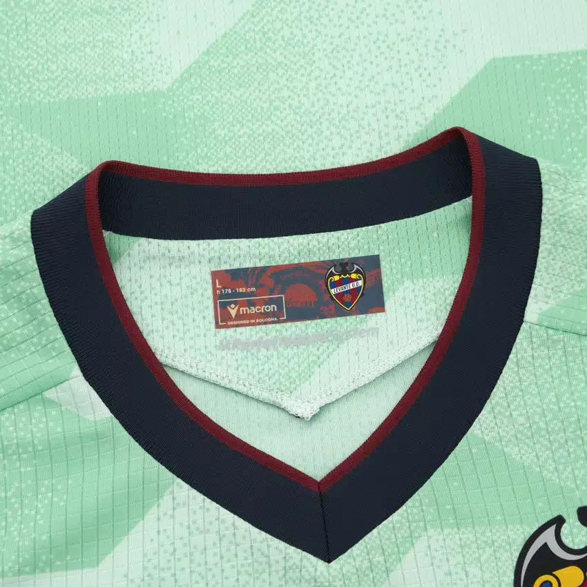 Maglie da terza divisa per adulti del Levante UD 2025/26 Maglie da terza divisa per adulti del Levante UD 2025/26