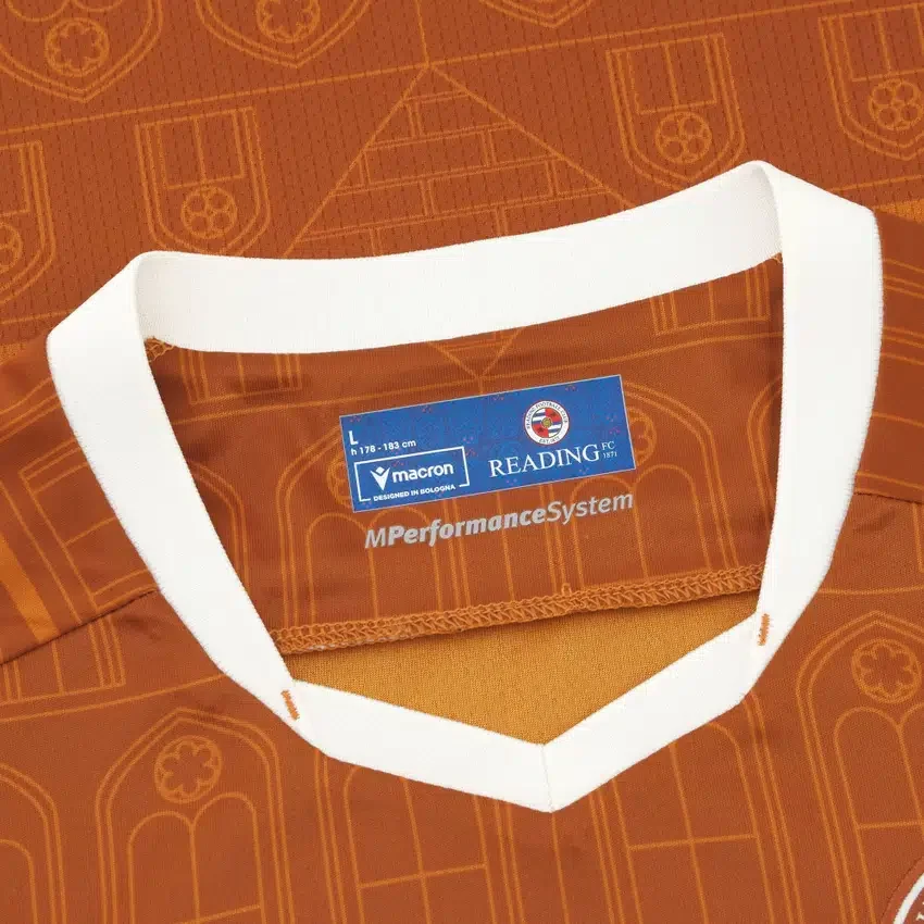 Maglie da trasferta per adulti del Reading FC 2025/26 Maglie da trasferta per adulti del Reading FC 2025/26