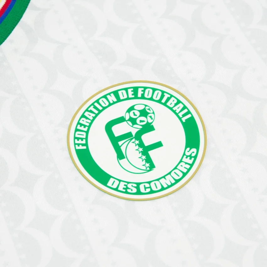 Maglie da trasferta per adulti della Federazione Calcistica delle Isole Comore 2025/26 Maglie da trasferta per adulti della Federazione Calcistica delle Isole Comore 2025/26