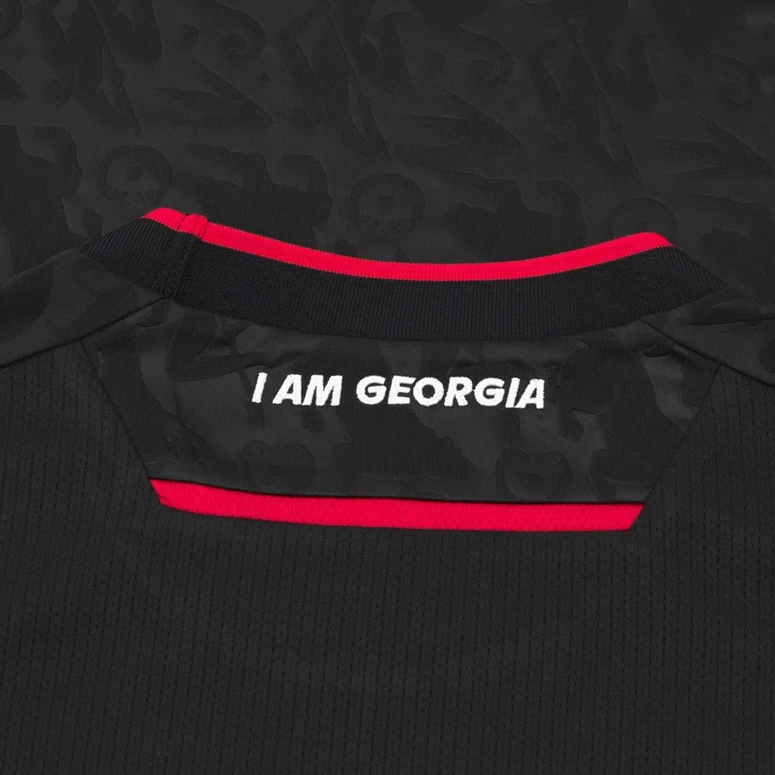 Maglie da trasferta per adulti della Federazione calcistica georgiana 2025/26 Maglie da trasferta per adulti della Federazione calcistica georgiana 2025/26