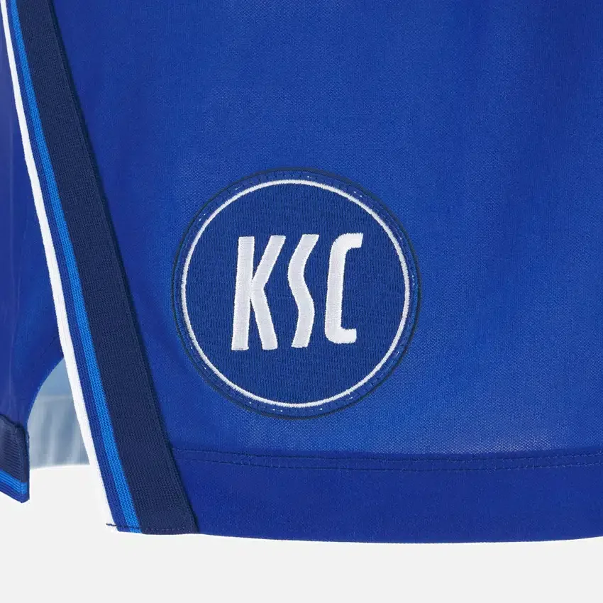 Pantaloncini da casa per adulti Karlsruher SC 2025/26 Pantaloncini da casa per adulti Karlsruher SC 2025/26