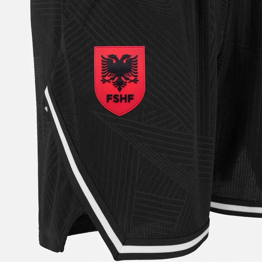 Pantaloncini sportivi per adulti della Nazionale albanese FSHF 2026/27 Pantaloncini sportivi per adulti della Nazionale albanese FSHF 2026/27