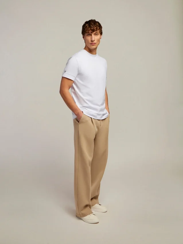 Pantaloni Tecy dalla vestibilità ampia Pantaloni Tecy dalla vestibilità ampia