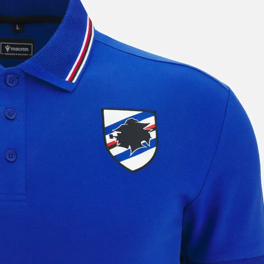 Polo da viaggio per giocatori adulti U.C. Sampdoria 2025/26 Athleisure Polo da viaggio per giocatori adulti U.C. Sampdoria 2025/26 Athleisure