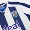 West Bromwich Albion F.C. 2025/26 Maglia da casa per adulti West Bromwich Albion F.C. 2025/26 Maglia da casa per adulti