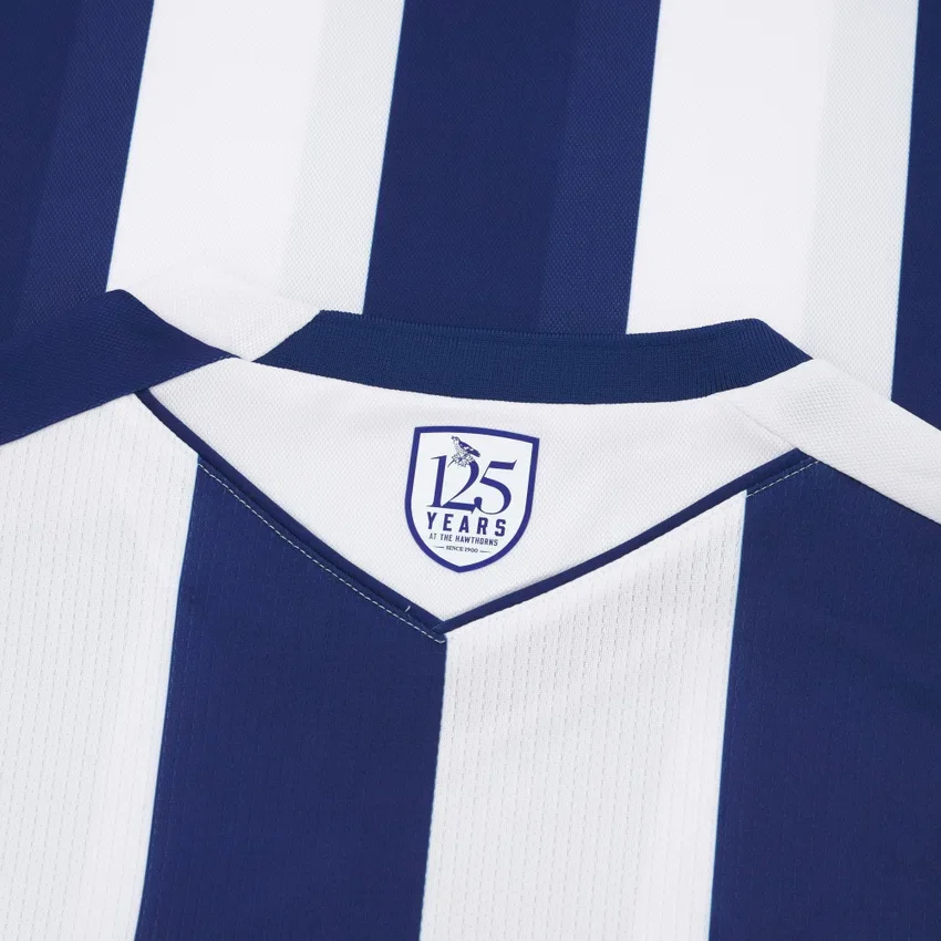 West Bromwich Albion F.C. 2025/26 Maglia da casa per adulti West Bromwich Albion F.C. 2025/26 Maglia da casa per adulti